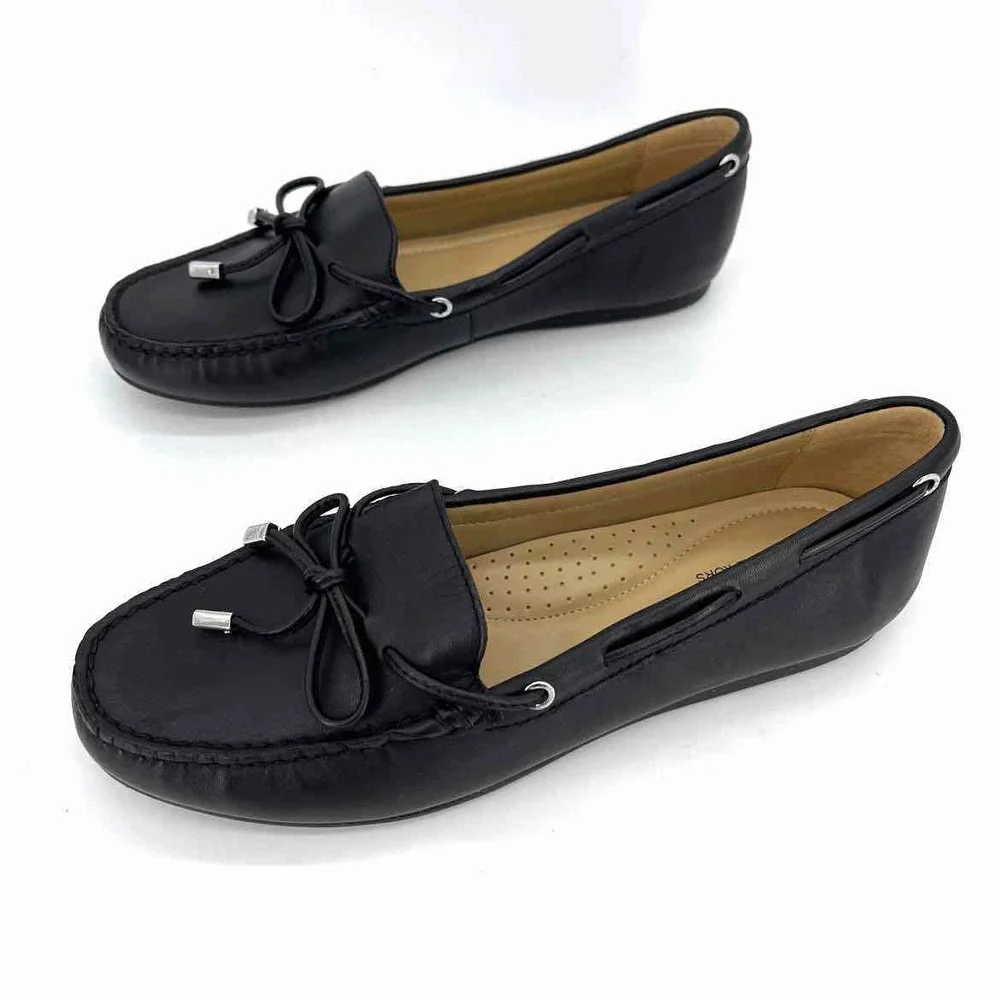 Shoe Size 7.5 Michael Kors Black Leather Loafers - Picture 2 of 4